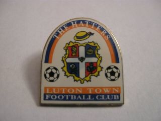 Rare Old Luton Town Football Club (10) Metal Press Pin Badge