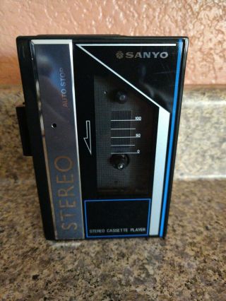 Vintage Blue Sanyo Mgp9 Stereo Cassette Player Walkman Rare M Gp9 1x