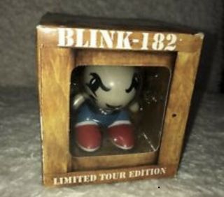 Blink 182 Limited Tour Edition Bunny 2009 Gensen Figure Rare