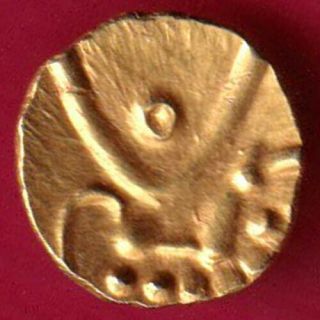 Ancient - South Indian - Gold Fanam - Rare Coin O7