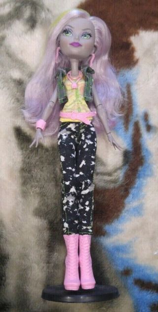 Monster High Collectable Rare Doll Moanica D’kay Welcome To Monster High Mattel