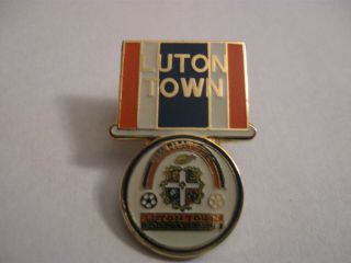 Rare Old Luton Town Football Club (4) Medal Shaped Enamel Press Pin Badge