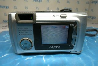 Sanyo VPC - SX550 LCD Digital Camera HD Made in Japan Rare - Silver - 4