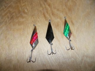 Rare (3) Rebel Arrowhead Ts Fishing Lures (approx 3.  5 ") 2 - Gold & 1 - Black