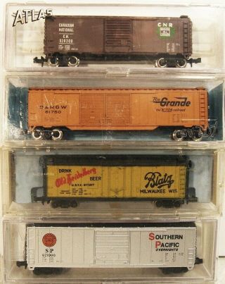4 N Scale Assorted Freight Cars Rapido Couplers Rare.  Scroll Down