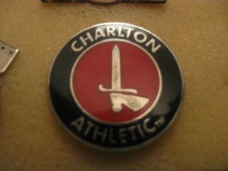 Rare Old Charlton Athletic Football Club Round Black/red Enamel Press Pin Badge