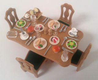 Rare Sylvanian Families Calico Critters Dinner Party Set