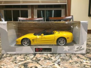 1/18 Ut Autoart 2000 C5 Corvette Convertible (very Rare Yellow)