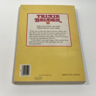 Trixie Belden 35 The Mystery Of The Memorial Day Fire Rare PB Square Edition 3