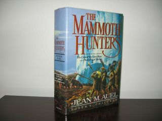 The Mammoth Hunters - Jean M.  Auel - 1985 Signed First Edition - Rare