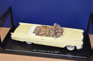 Rare Jada 1/18 1963 Cadillac Series 62 " Scarface "  Read