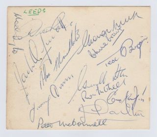 LEEDS UNITED 1958 - 1959 RARE ORIG AUTOGRAPHED BOOK PAGE 13 X SIGS INCL DON REVIE 2