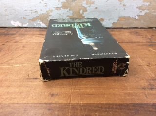 The Kindred VHS Horror Cult Movie Rob Steiger Kim Hunter Rare OOP Blockbuster 5