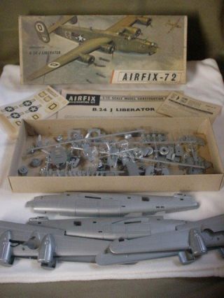 Rare 1st Issue Airfix Wwii B - 24 J Liberator Unbuilt Model Plane Kit 1:72 Mib