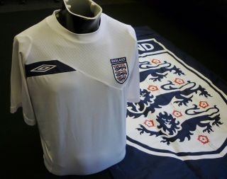 England Football Shirt Training Umbro Size L (rare)