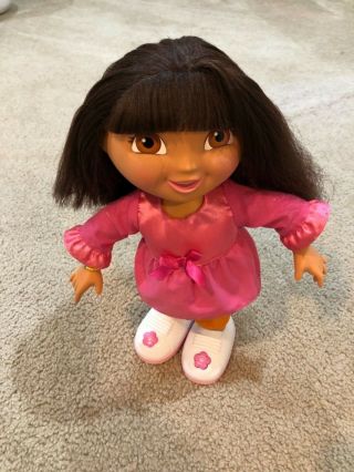 Rare Mattel 2009 Dancing Moving Dora The Explorer “we Did It” Doll 14” Tall Guc
