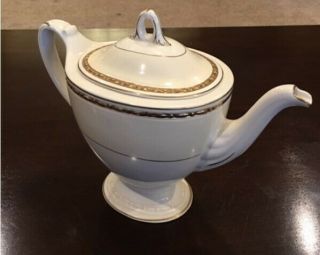 Homer Laughlin Georgian Eggshell - Rare Pattern - 5 Cup Large Tea Pot 5