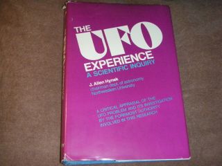 Rare Autographed Book " The Ufo Experience " J.  Allen Hynek 1972 Regnery
