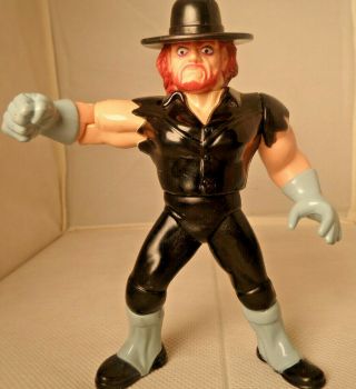 Rare The Undertaker Wwe/wwf Vintage Hasbro Series 4 Action Figure 1991 Red Hair
