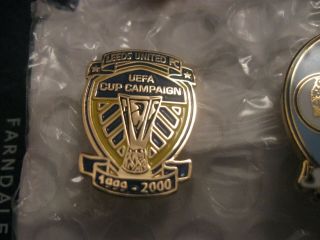 Rare Old 1999 - 2000 Leeds United Football Club (16) Enamel Brooch Pin Badge