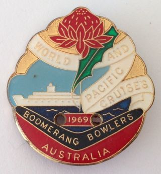 Boomerang Bowlers 1969 World & Pacific Cruises Bowling Club Badge Pin Rare (m12)