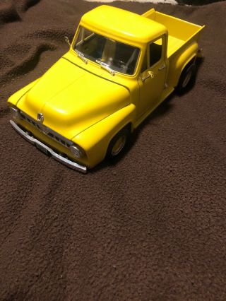 Road Legends 1953 Ford F - 100 Pick - Up Mild Custom 1:18 Scale Yellow Rare