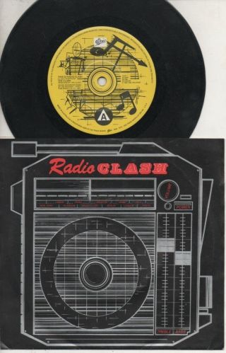 The Clash Rare 1981 Uk Only 7 " Oop Punk P/c Single " This Is Radio Clash "