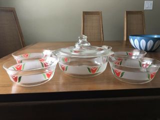 PYREX Casserole 8 - Piece RARE HTF Frosted Red Tulip Pyrex Set 7