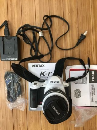 Pentax KR K - R 14692 Digital SLR Camera WHITE Rarely.  With Carry Case. 3