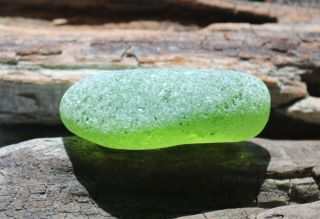 VERY RARE PARTIAL SEAGLASS BOTTLE BOTTOM FLASH GLASS LIME GREEN 4