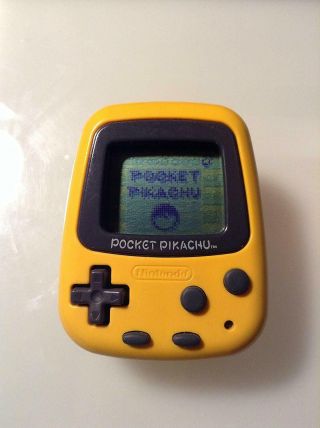 Nintendo Pocket Pikachu Pedometer Virtual Pet Pokemon Rare 1998 (hyas)