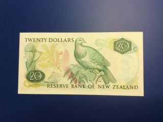 Rare Zealand Replacement Star $20 HARDIE Banknote - TA 003942 - UNC. 2