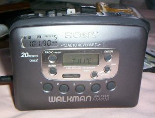 Vintage Sony Walkman Wm - Fx421 Audio Cassette Player & Radio And It Rare