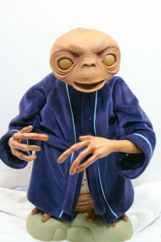 14 " Animaltronic E.  T.  Figure Talks & Lights Up 2002 Extra Terrestrial Doll Rare