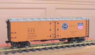 Accucraft (1:32 Scale) P.  F.  E.  " Ice Service " Steel - Sided Reefer - Very Rare