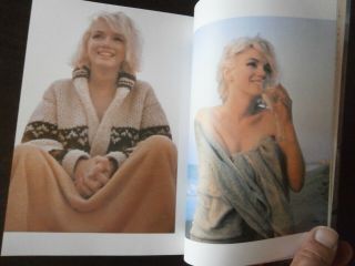 Marilyn Monroe Pictures and Essays Japan old rare Books photo album 1987 Rare 2