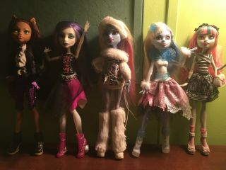 [RARE/used] 24 Monster High Dolls 3