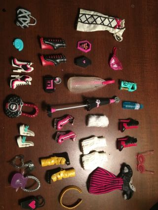 [RARE/used] 24 Monster High Dolls 8