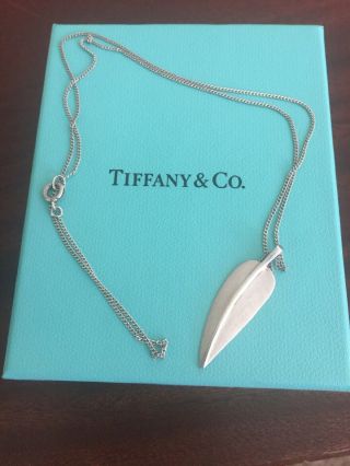 Rare Tiffany & Co.  Angela Cummings Sterling Silver Leaf Feather Pendant Necklace