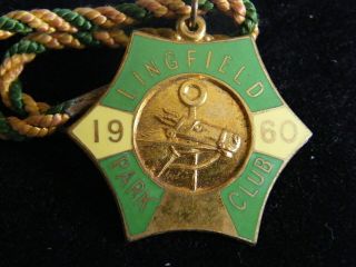 Rare 1960 Lingfield Park Club Members Badge Number 255
