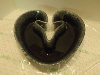 Rare Vintage Hull Pottery Made In The Usa 12 " Black Drip Heart Bowl 19