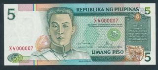 Philippines: 1992 5 Piso Rare Low Serial Number " Xv 000007 ".  Pick 168e