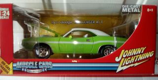 Rare Johnny Lightning 1/24 Scale 1970 Dodge Challenger R/t Misb