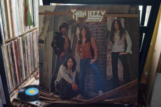Thin Lizzy Fighting Rare Record Vinyl Rock Pop Lp Nm Mercury Srm 1 - 1108