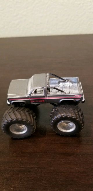 Hot Wheels Monster Jam Truck (1:64 Scale) Excaliber (rare)