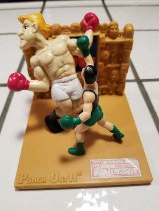 1988 Punch Out Trophy Figure Rare - Little Mac Vs Glass Joe - Nintendo