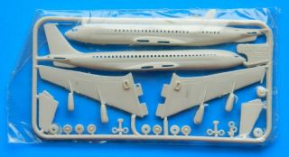 Vintage Rare Airplane Boeing 707 R&l Mexican Cereal Toy On Frame White