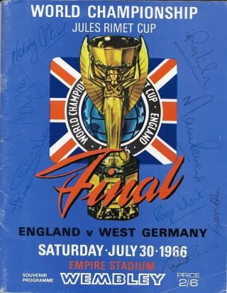 Very Rare Signed England 1966 World Cup Final Programme Hurst Peters Hunt Ball