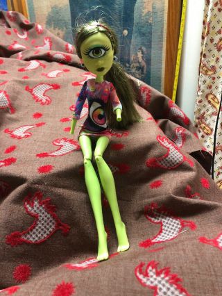 Monster High Iris Clops Cyclops Doll I Heart Love Fashion 2014 Rare Mattel