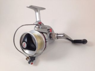 RARE Vintage GameFish S - 253 Spinning Reel Ball Bearing Dist by F W Woolworth 2